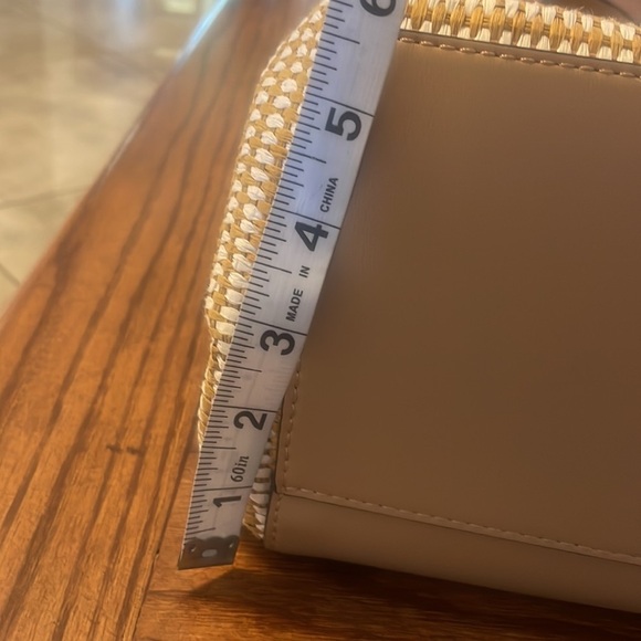 NANETTE LEPORE ARABELLE ‘paper’ straw shoulder bag / purse wht cream tassels bow - Picture 11 of 17